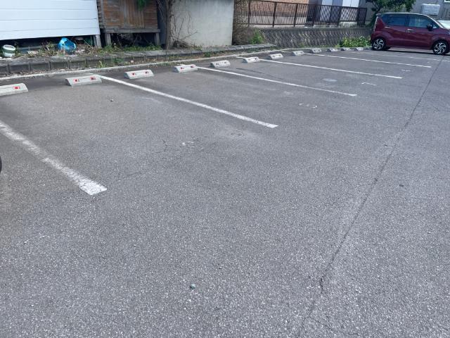 函館市中道マンション 駐車場