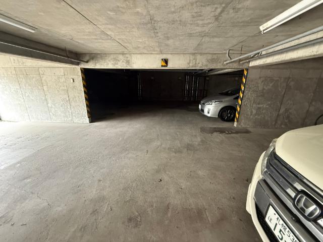 リアルステージ（303） 駐車場