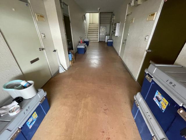 函館市亀田町アパート エントランス