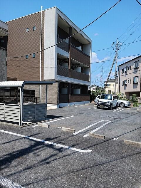 ヴェスペリア（201） 駐車場