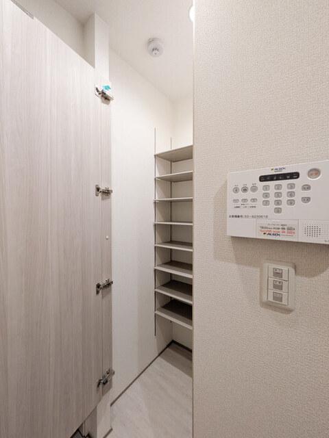 ノーブルラフィネ万平町　A（201） 部屋画像