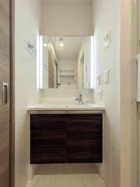 ノーブルラフィネ万平町　B（105） 部屋画像