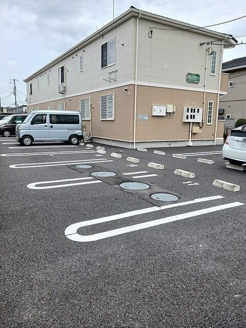 カリーノ・コスモスＡ（103） 駐車場
