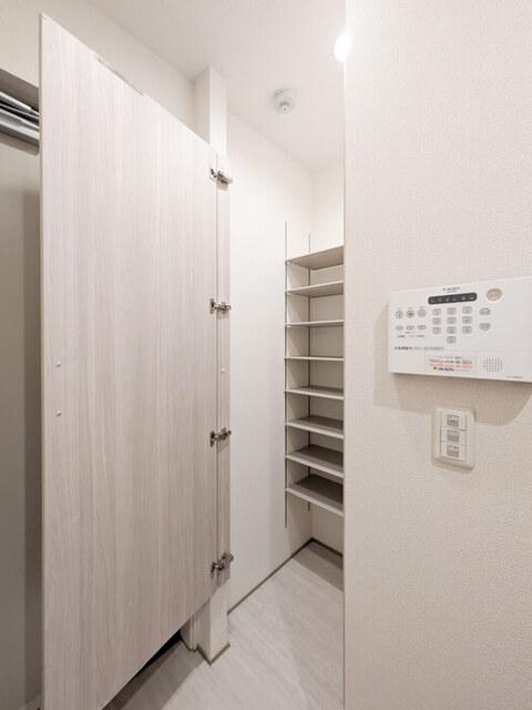 ノーブルラフィネ万平町　A（301） 部屋画像