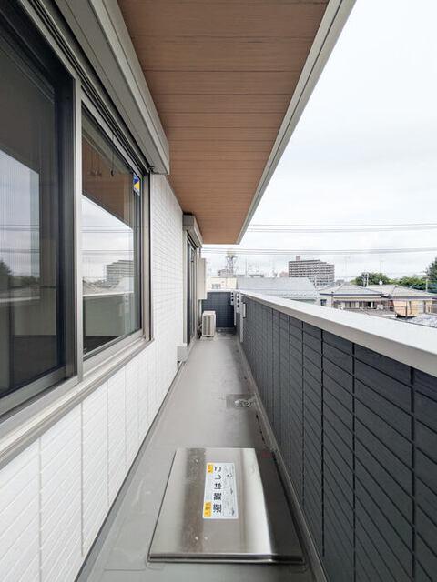 ノーブルラフィネ万平町　A（301） バルコニー