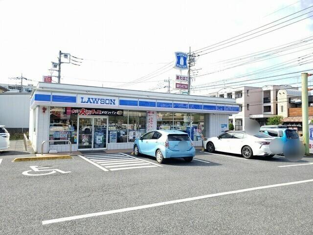ローソン：900m