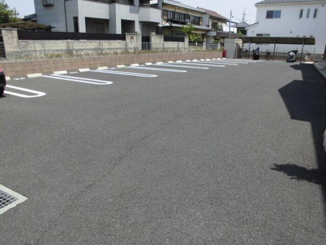 カーサ石原　Ａ（101） 駐車場