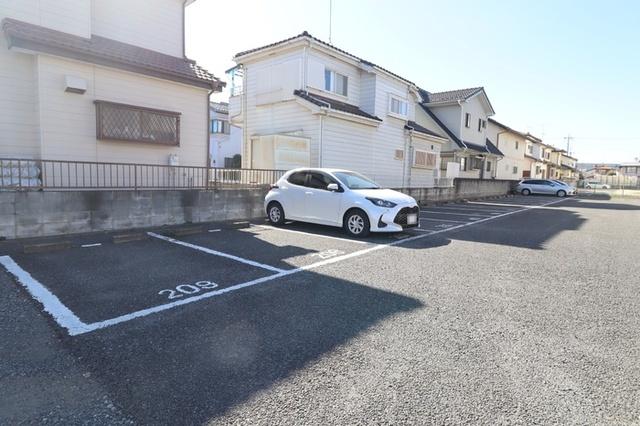 ハイツ定栄　E（206） 駐車場