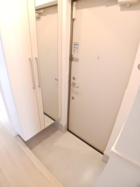 ユニゾン安満　Ｂ棟（102） 玄関