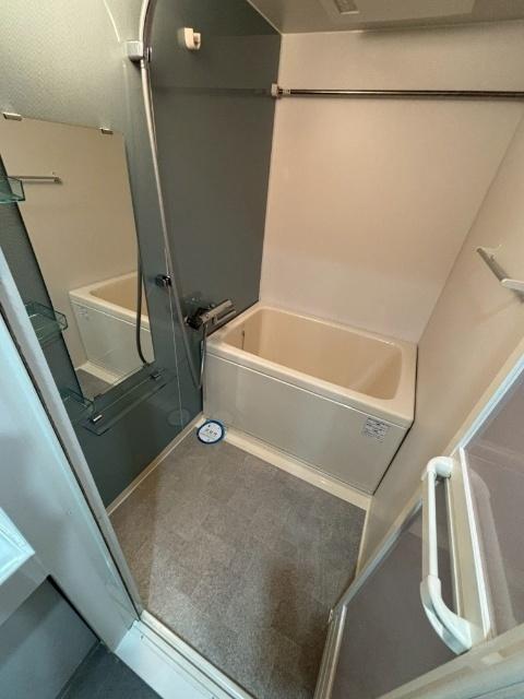大阪市西区北堀江マンション バス／シャワー