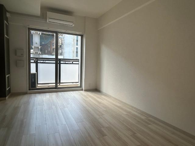 大阪市中央区東高麗橋マンション リビング