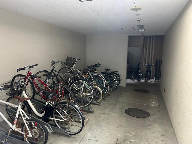 大阪市中央区南久宝寺町マンション 駐車場