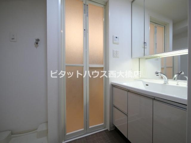 大阪市中央区南本町マンション 駐車場