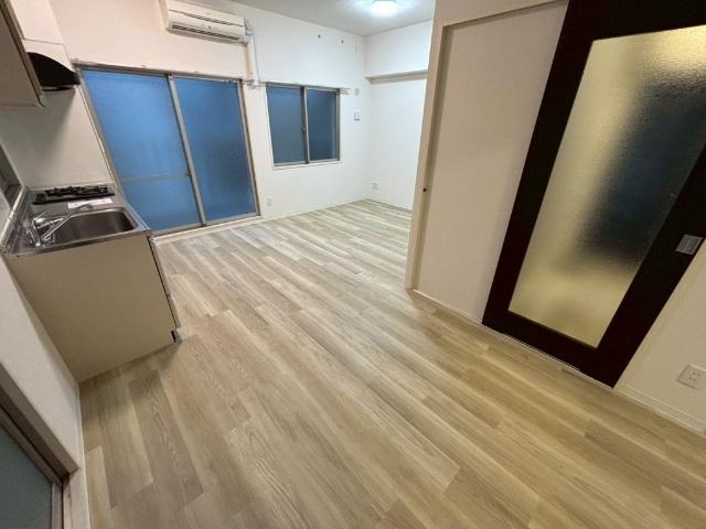 大阪市浪速区恵美須西マンション リビング