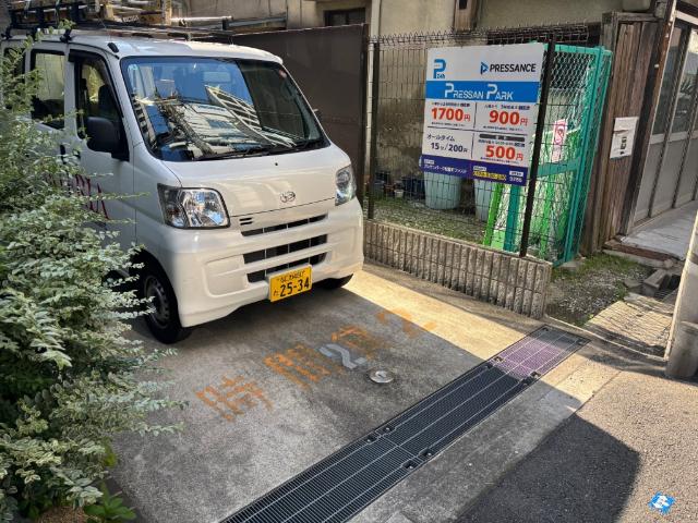 大阪市中央区松屋町マンション 駐車場