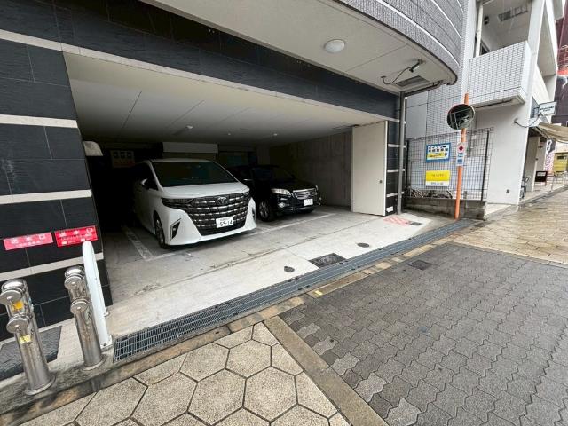 大阪市浪速区日本橋マンション 駐車場