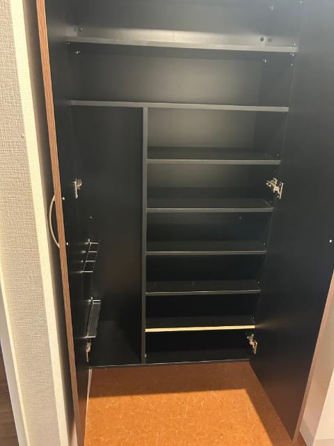 LUXE難波南（1018） 収納