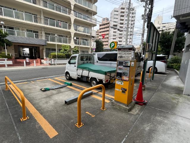 LaSante梅田北 駐車場