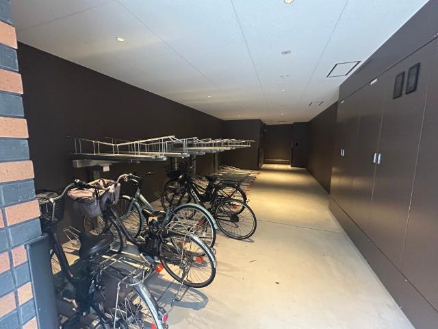 大阪市中央区常盤町マンション 駐車場
