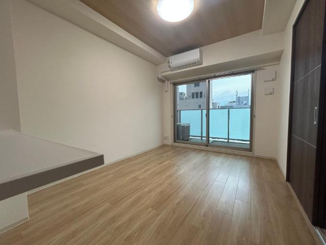 大阪市中央区常盤町マンション リビング