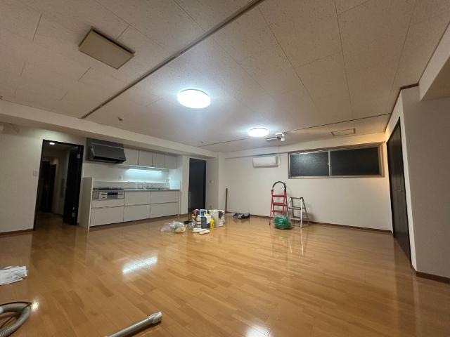 大阪市西区北堀江マンション リビング
