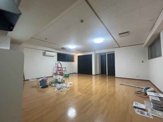 大阪市西区北堀江マンション リビング