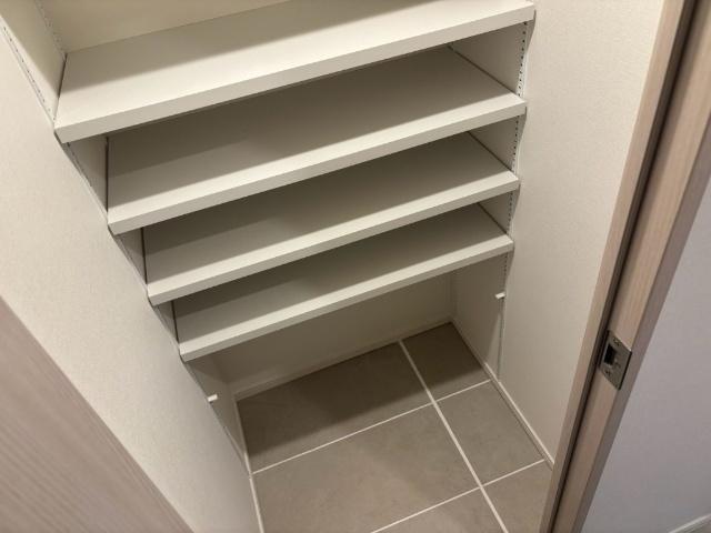 ザ・パークハビオ谷町六丁目クロス（301） 玄関