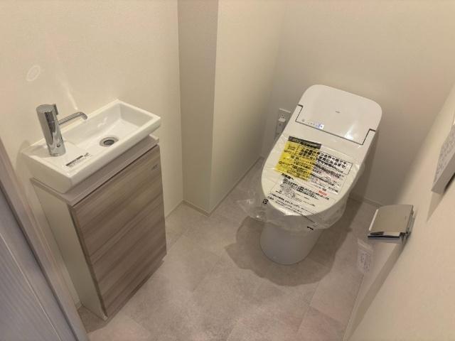 ザ・パークハビオ谷町六丁目クロス（301） トイレ