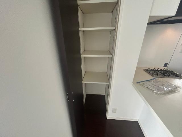 大阪市西区西本町マンション 収納