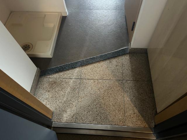 大阪市西区西本町マンション 玄関