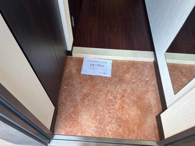 大阪市中央区鎗屋町マンション 玄関