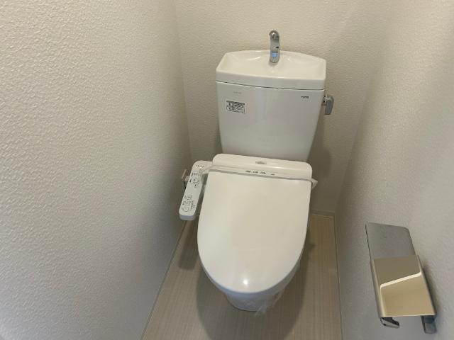 レオンコンフォート難波クレア トイレ
