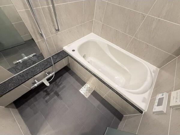 大阪市北区大深町マンション バス／シャワー