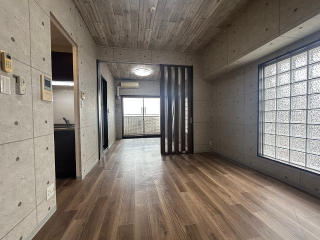 大阪市西区南堀江マンション リビング