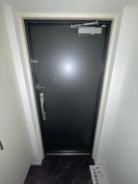アーデンタワー西本町 玄関