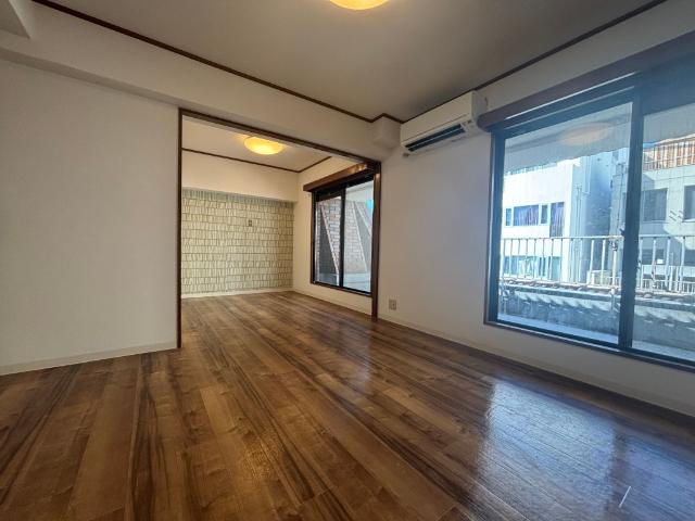 大阪市西区南堀江マンション リビング