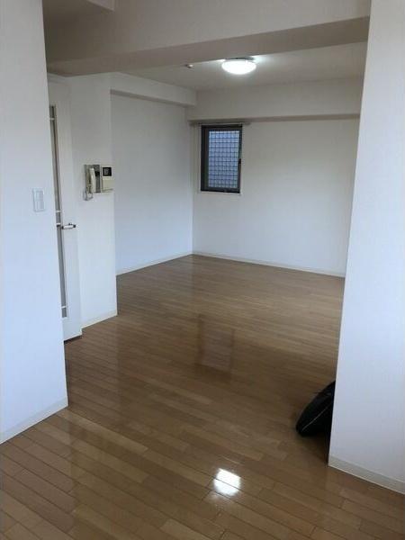 大阪市西区新町マンション リビング