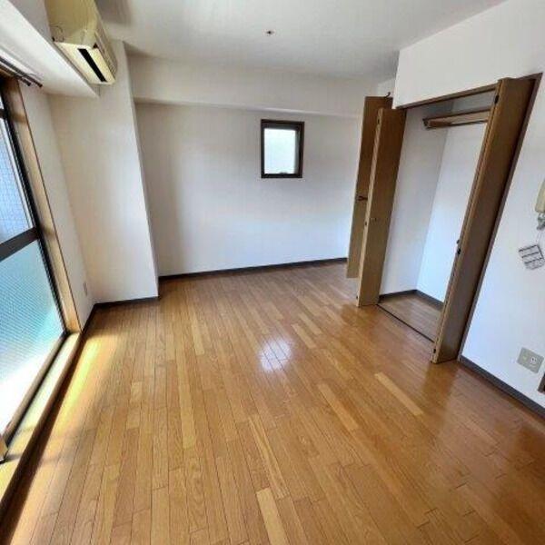 大阪市西区新町マンション リビング