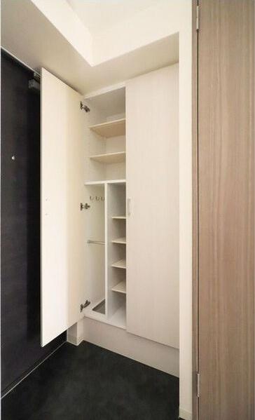 大阪市西区九条南マンション 収納