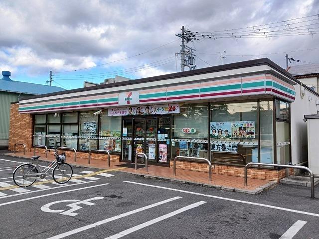 セブンイレブン　川田1丁目店：520m