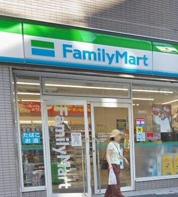 ファミリーマート内久宝寺町三丁目店：166m