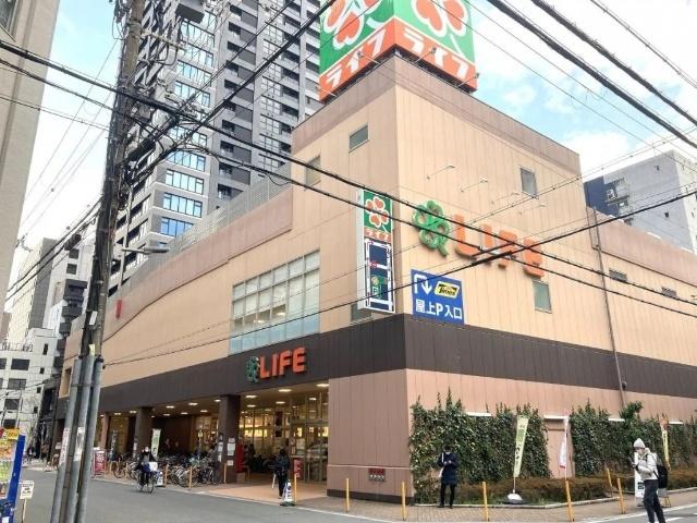 ライフ堺筋本町店：104m
