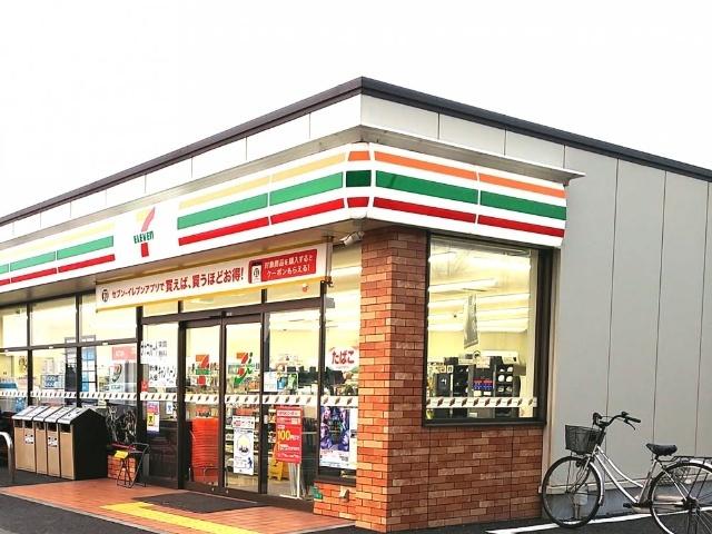 セブンイレブン大阪南堀江4丁目店：71m