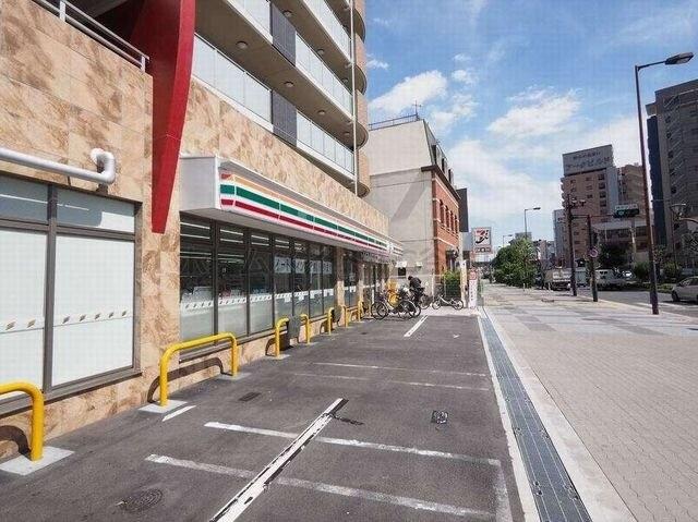 セブンイレブン大阪吉野2丁目店：211m