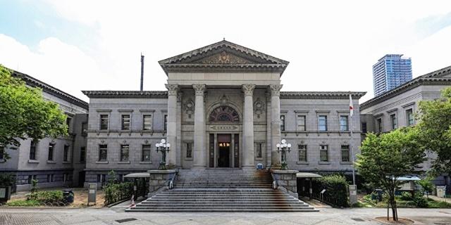 大阪府立中之島図書館：633m