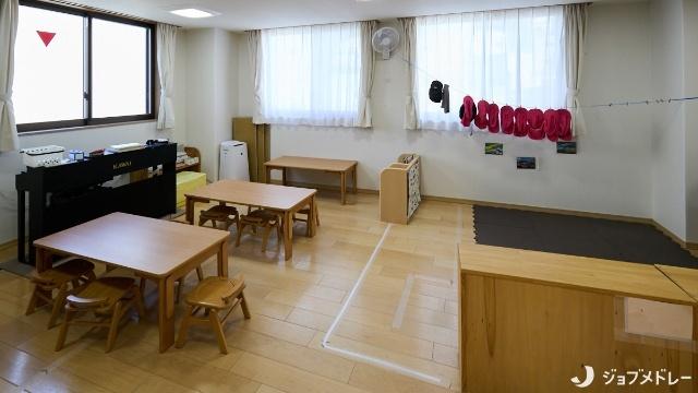 トレジャーキッズほんじょう保育園：370m