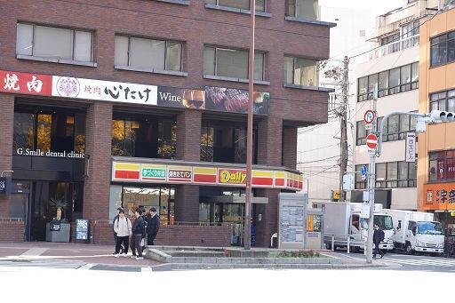 デイリーヤマザキ西天満4丁目店：142m