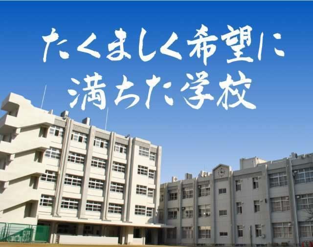 大阪市立西天満小学校：339m
