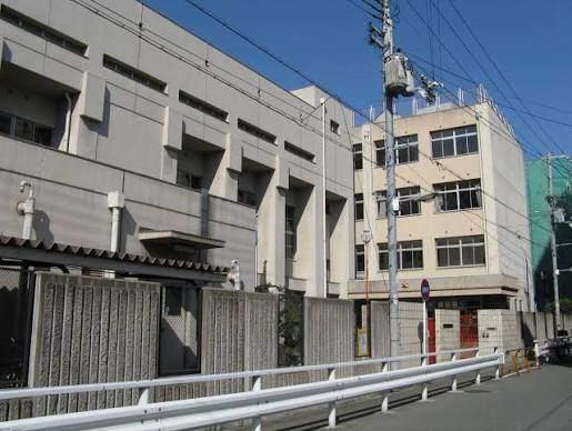 大阪市立大国小学校：240m