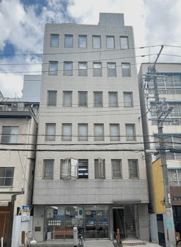サンビル：251m